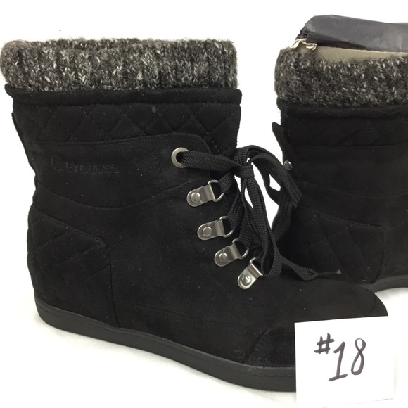 G by GuessPuck Black quilted combat boots - Picture 6 of 7